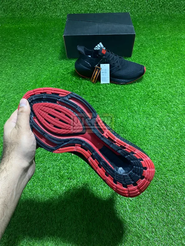 Ultraboost 21 (Blk Red) (2) IMG_7552