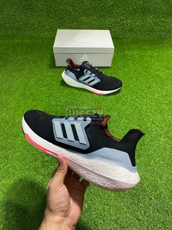 Ultraboost 22 (Blk GO) MAY 2022 Final (2) IMG_3084