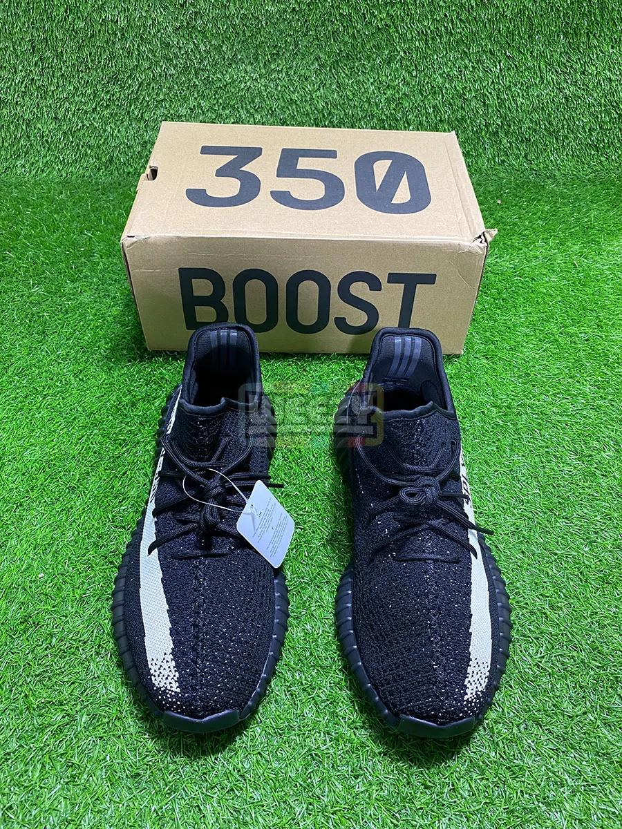 Adidas Yeezy Boost 350 V2 (Oreo)