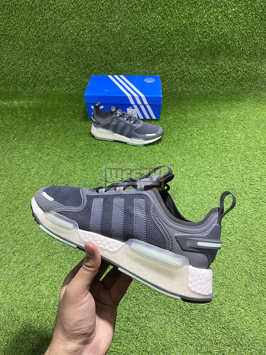 Adidas NMD V3 (Grey/W)