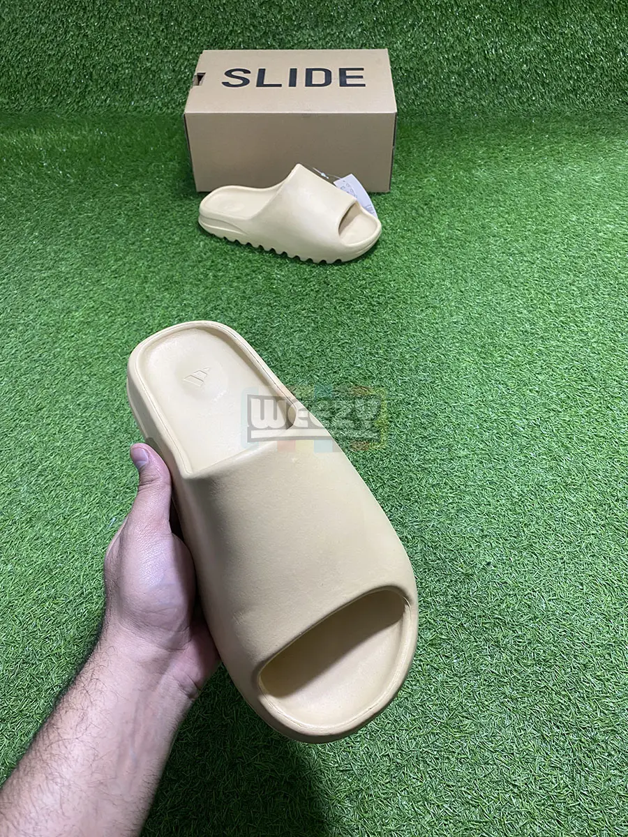 Adidas Yeezy Slide (Desert Sand)