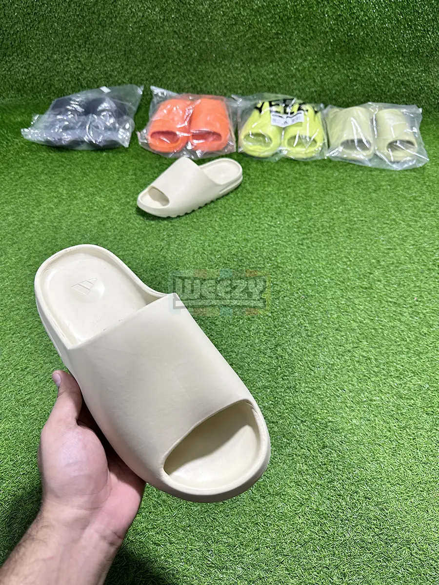 Adidas Yeezy Slide (Bone)